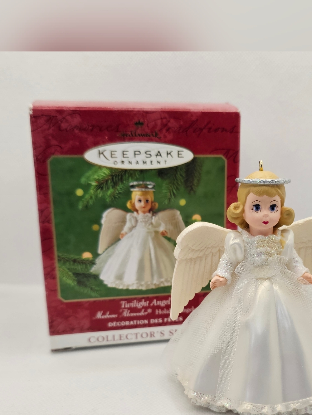 New Hallmark TWILIGHT ANGEL MADAME ALEXANDER HOLIDAY ANGELS SERIES # 3 Ornament